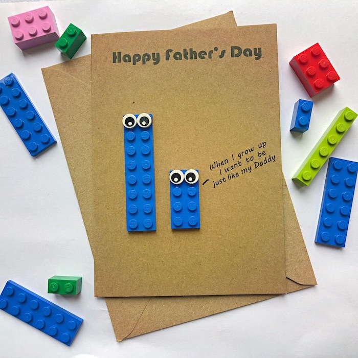 modèle idée cadeau fête des pères à fabriquer facilement avec des pièces lego aux yeux mobiles, carte fête des pères en maternelle