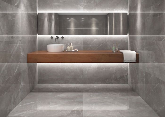salle de bain en pierre de marbre gris miroir horizontal meuble en bois massif style épuré