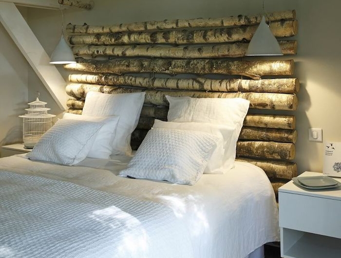 tete de lit bois flotté en bois style epure linge de lit blanc tables de nuit blanches