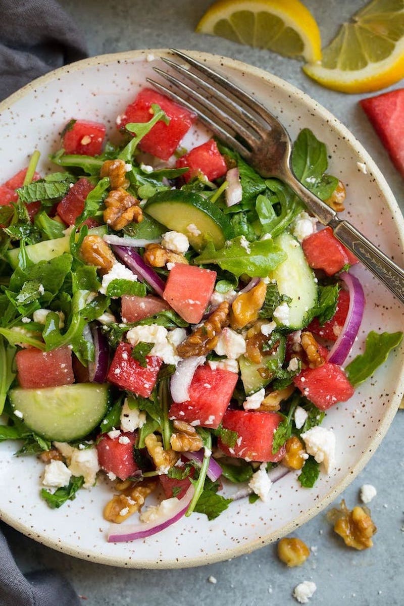 comment faire une salade de fruits maison concombre pasteque noix roquette