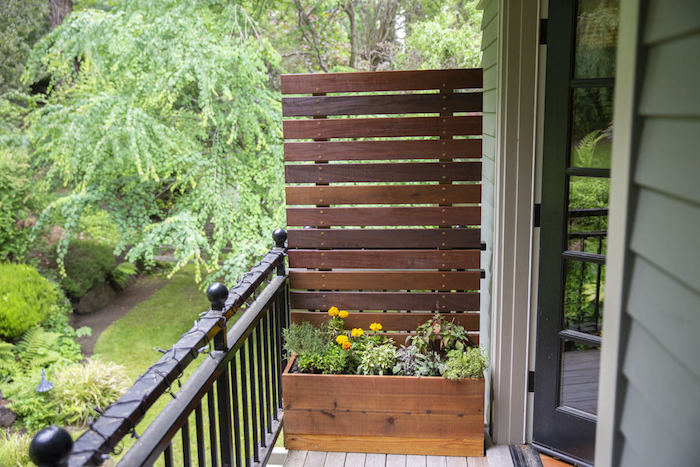 exemple de jardinière brise vue en palette de bois simple a faire avec planches horziontales