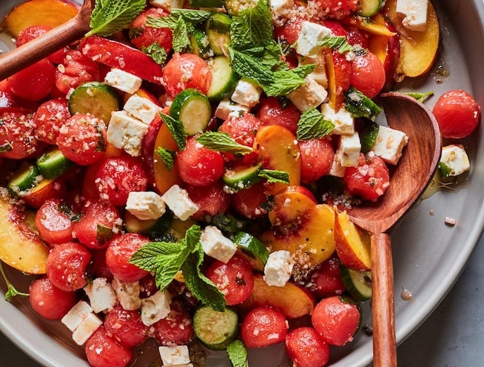 recette de salade de fruits été avec pasteque pêche concombre vinaigrette