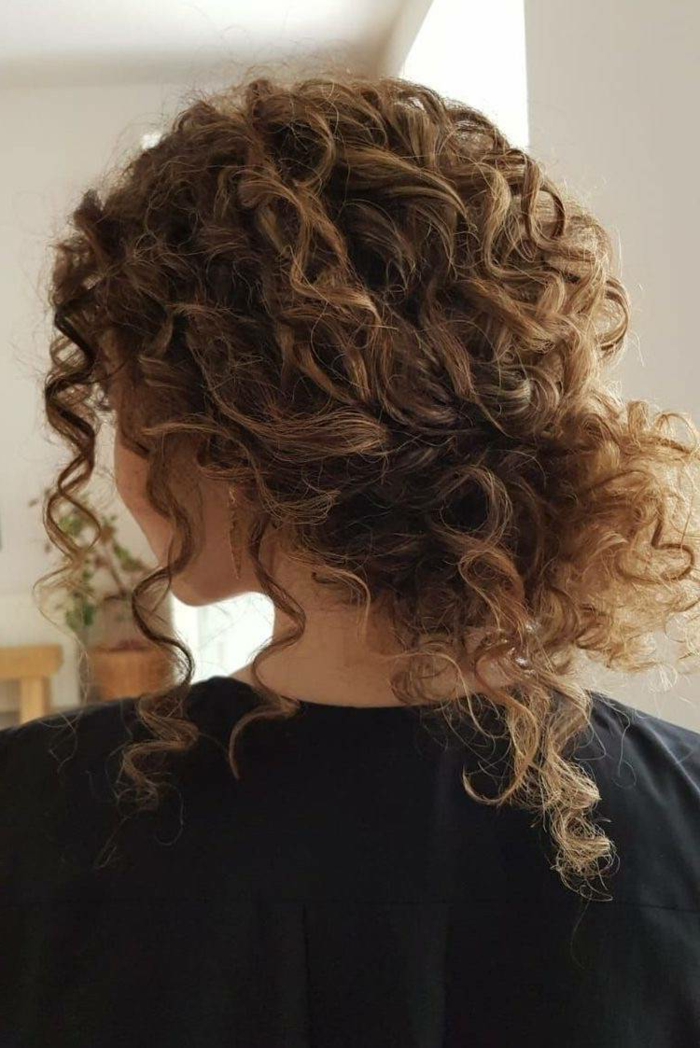 Very short hairstyle for women How do I style my curly hair that has been resized