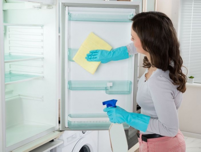 comment nettouer un frigo astuce nettoyage simple dans la cuisine