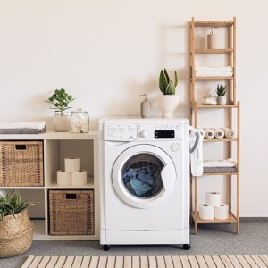 Nettoyer une machine à laver : nos astuces efficaces pour assurer le bon fonctionnement de son lave-linge