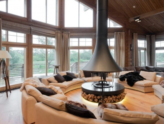 feu moderne intérieur design salon cocooning en bois canapé forme