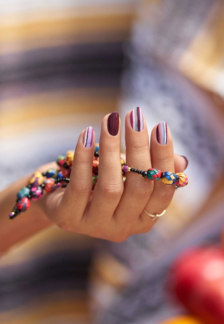 Ongles multicolores