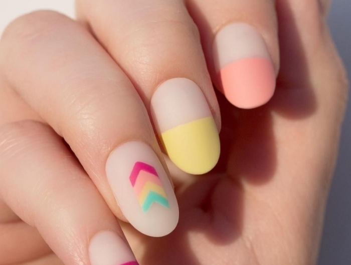 ongle couleur pastel nail art vernis pastel motifs géométriques finition mate vernis