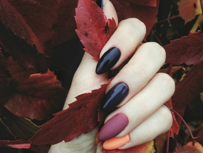 ongles en couleurs d automne ongles bleus oranges vernis automne