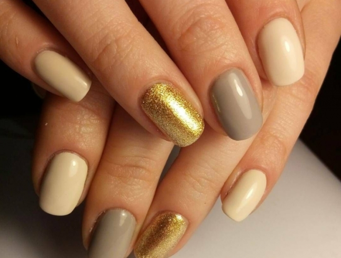 ongles en couleurs d'automne ongles beige et or