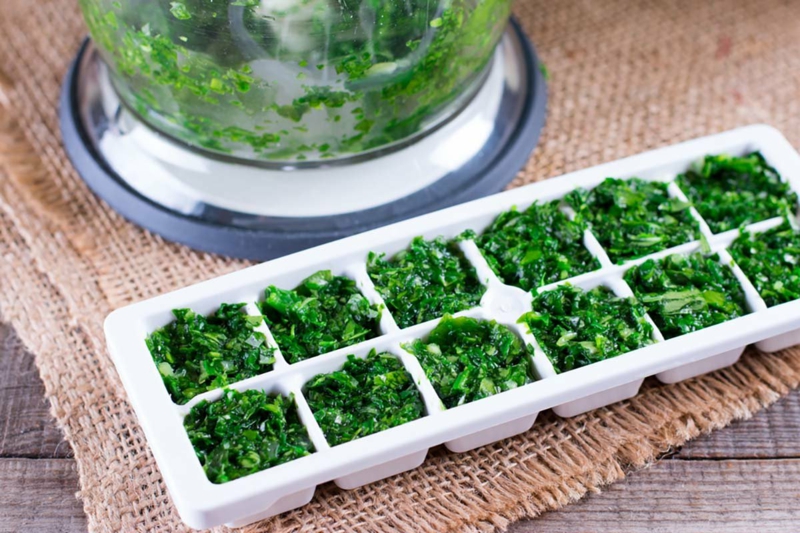 is it possible to freeze salad green salad ice cubes