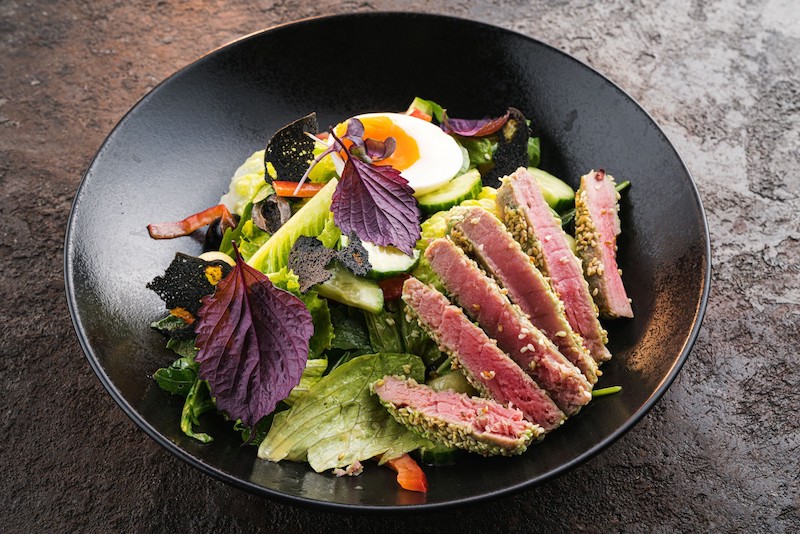 Fresh vegetable salad recipe with eggs and tuna