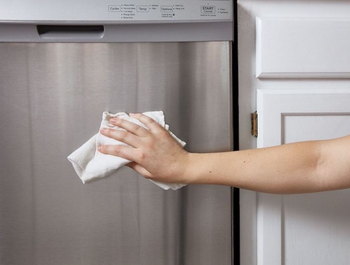 torchon moelleux pour nettoyer frigo à l extérieur idée frigo inox nettoyage