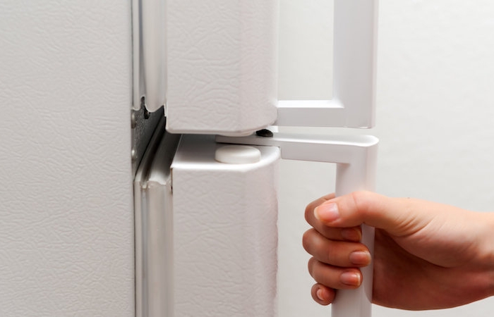 verifier les joints du frigo désinfecter frigo pour meilleur fonctionnement de l appareil