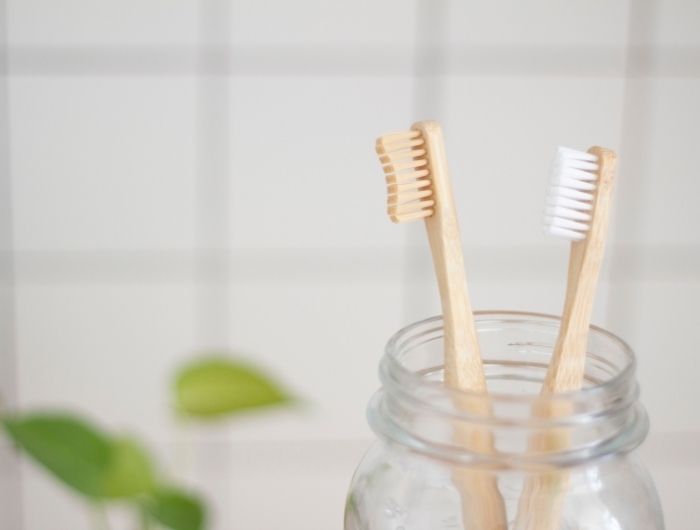 blanchir ses dents naturellement brosse dent bambou