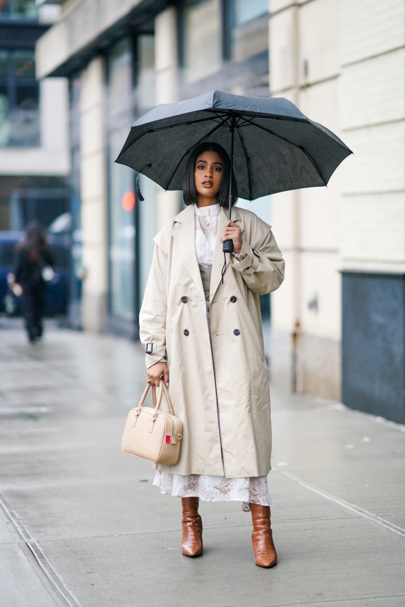 bottes marron comment s habiller quand il pleut sac main beige