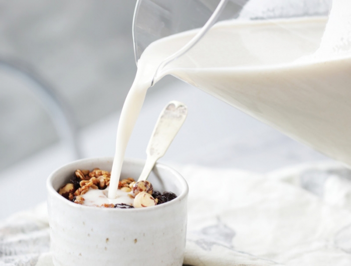 calorie lait d avoine a ajouter au granola pour un petit dejeuner sain