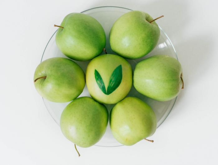 comment conserver les pommes pommes vertes dans une assiette en verre
