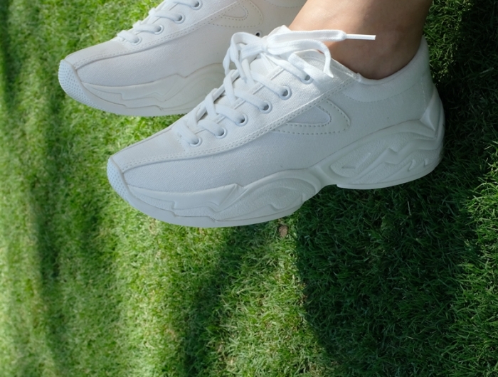 comment nettoyer des baskets blanches astuces simples