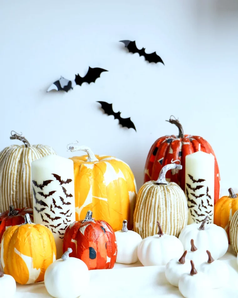 des citrouilles de differentes tailles et couleurs pour halloween