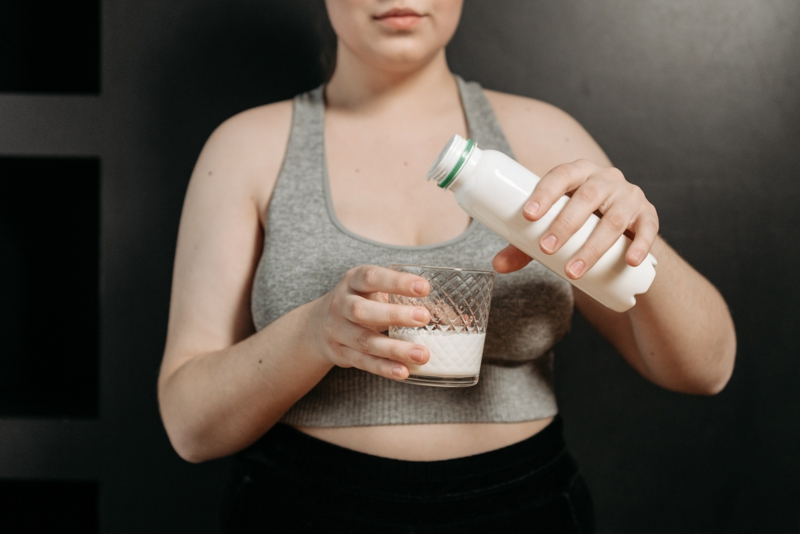 lait le moins calorique boire du lait d amande sans grossir 