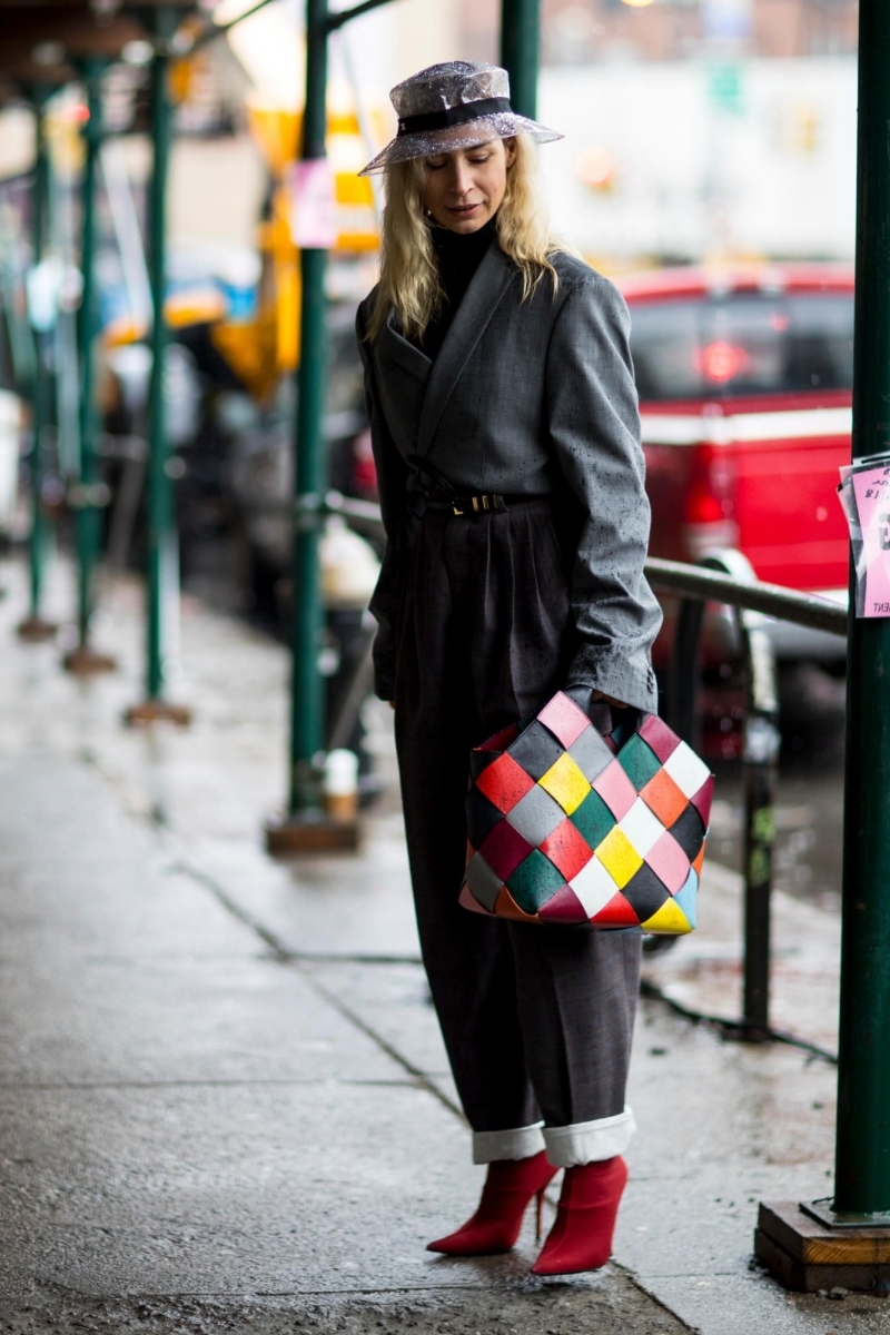 Tenue de pluie pour femme : nos secrets pour affronter le mauvais temps