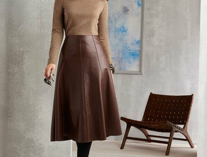 vetement femme chic une jupe en cuir longue et élégante