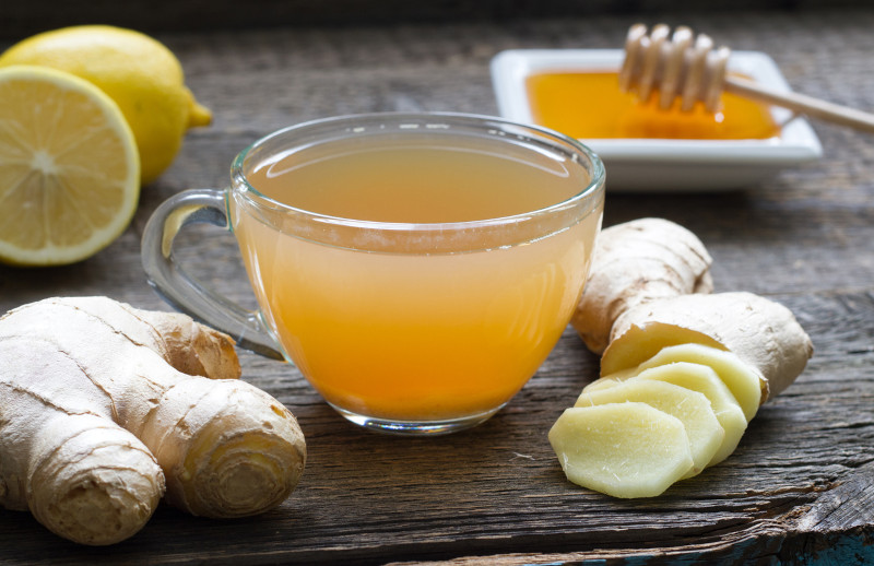 thé au gingembre, citron et miel contre la toux