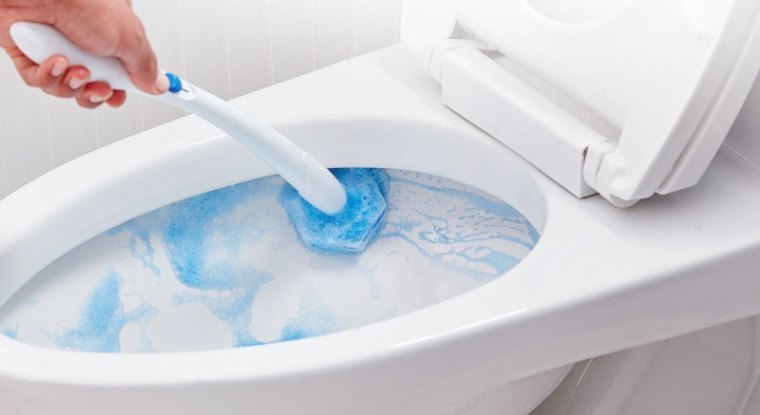nettoyant wc maison pour nettoyer la cuvette de toilettes d une maniere impeccable #2