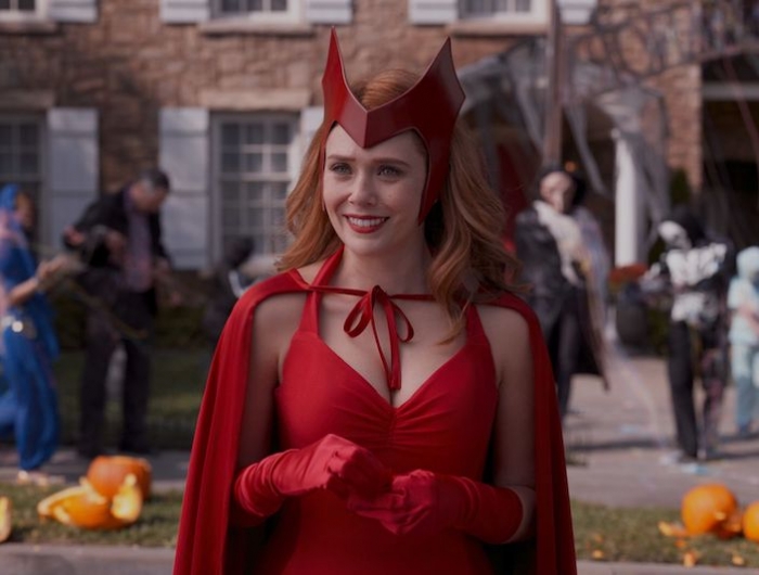 personnage halloween deguisement halloween original cape gants debardeur rouge