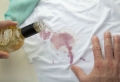 9 astuces à tester pour enlever une tache de vin rouge !