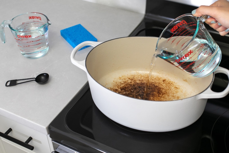  Comment nettoyer une casserole brûlée à laide de quelques astuces efficaces