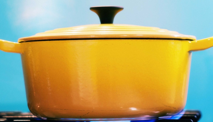 comment nettoyer une casserole brûlée d une manière impeccable avec des produits naturels