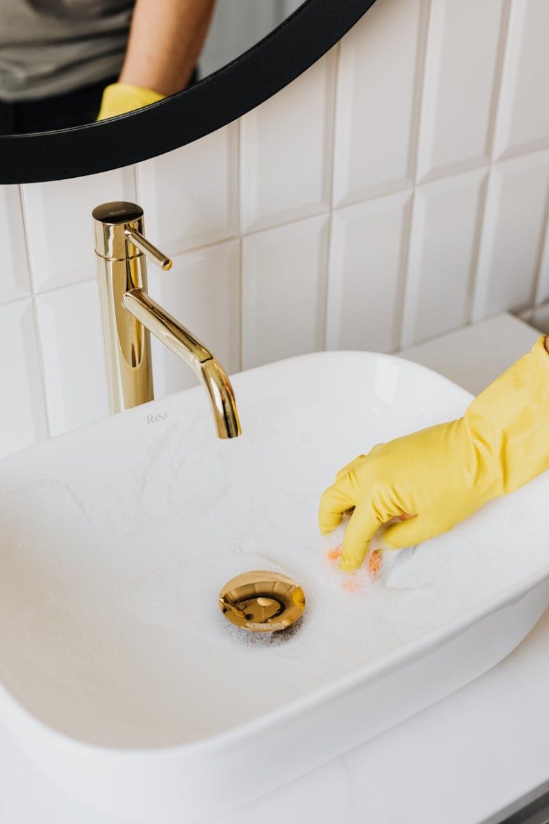 nettoyant ménager maison efficace pour les taches d eau dure sur le lavabo