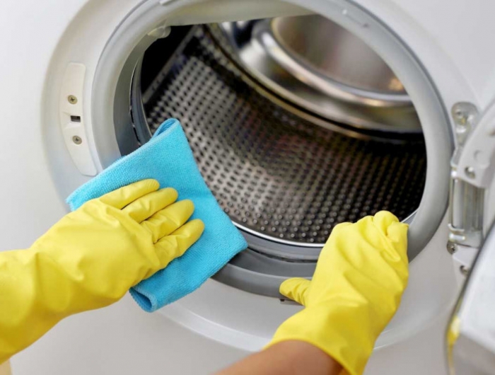 comment nettoyer une machine à laver essuyer le joints la porte le distributeur de détergent