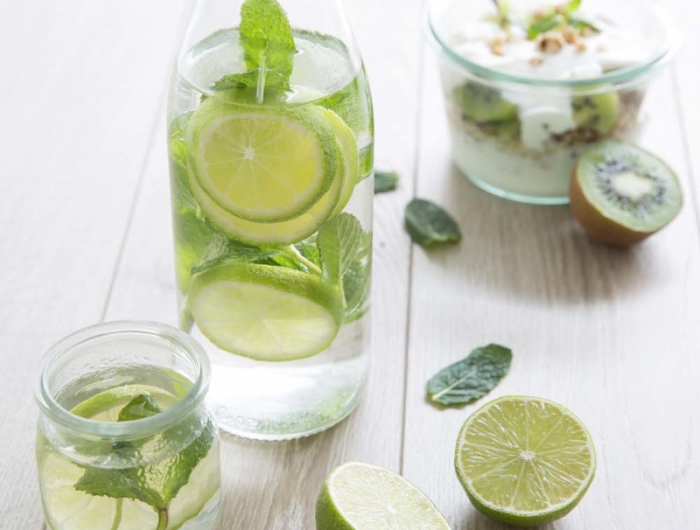 cure detox eau au citron vert menthe poivree pour eliminer les toxines