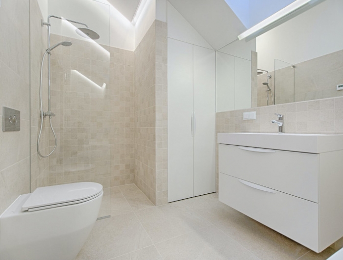 niche douche à l italienne optimiser l espace salle d eau en couleurs claires