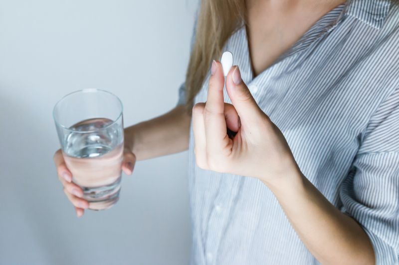 comment enlever la douleur des regles prendre une pilule blanche