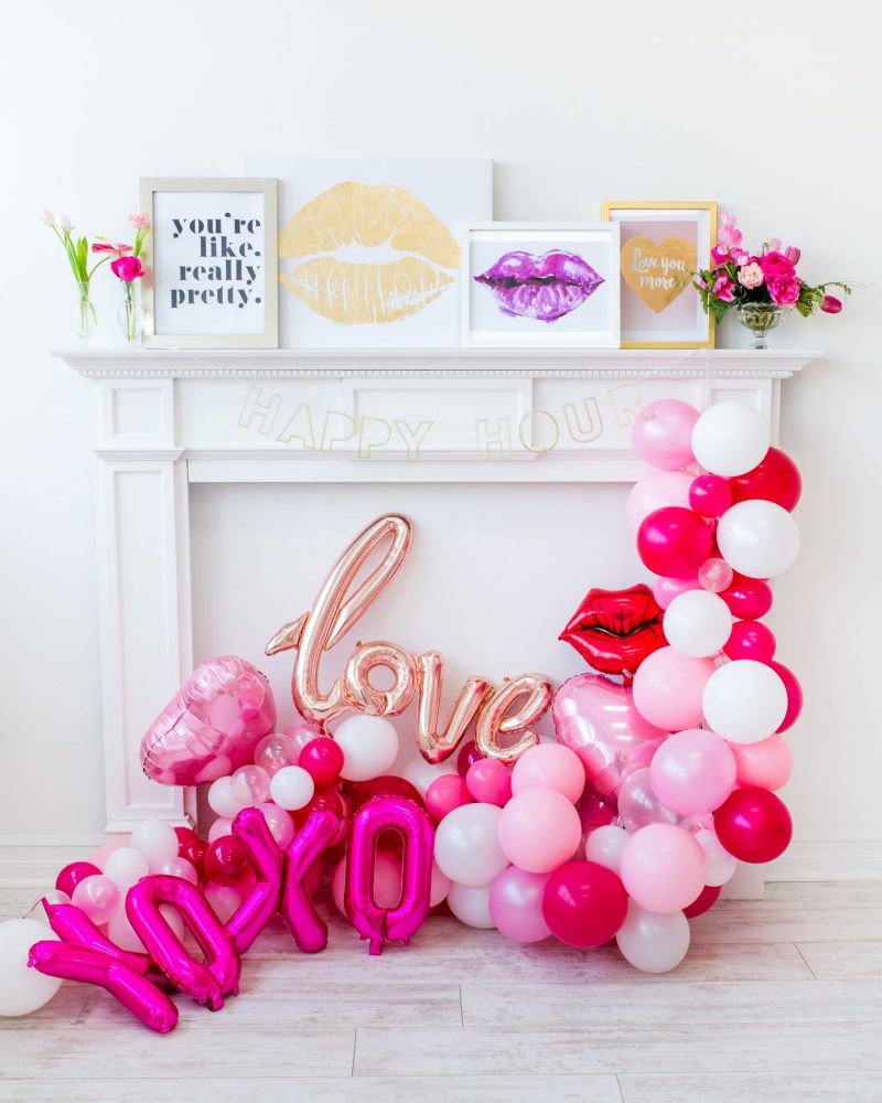 guirlandes de ballons deco florale cadres deco saint valentin exemple deco romantique