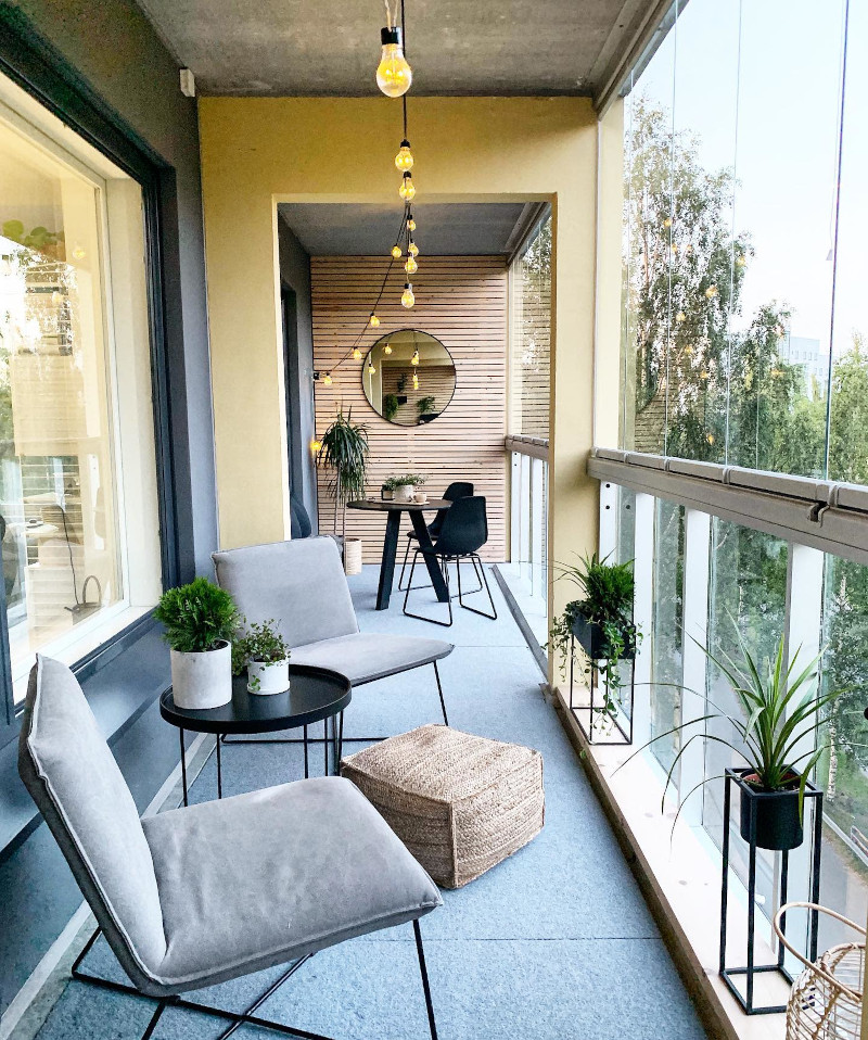 amenagement de balcon filant meubles de patio en gris