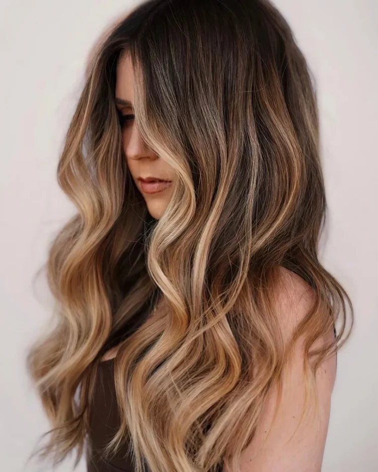 balayage miel caramel sur base naturelle foncee