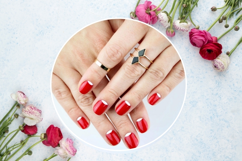 chic nail art rouge demi lune technique ongles courts