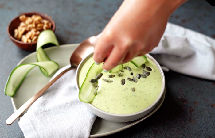 comment manger un avocat sous forme de soupe froide