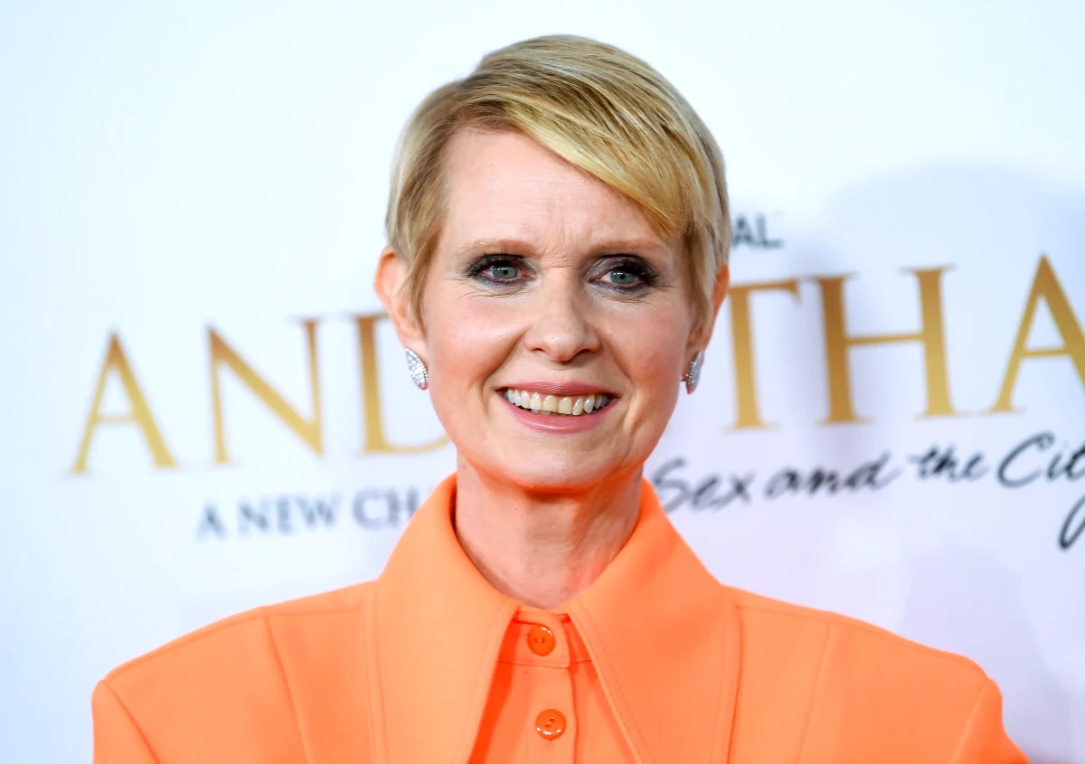 coupe de cheveux court pour femme 50 ans effiller court cynthia nixon