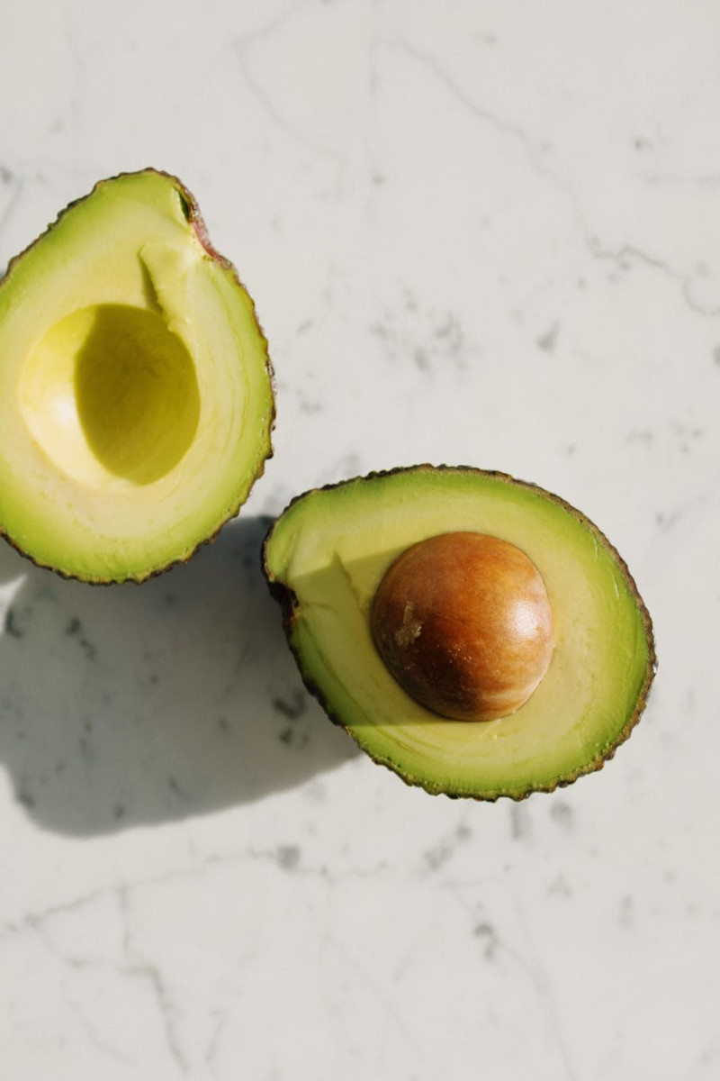 The idea of ​​the original avocado recipe based on healthy avocados