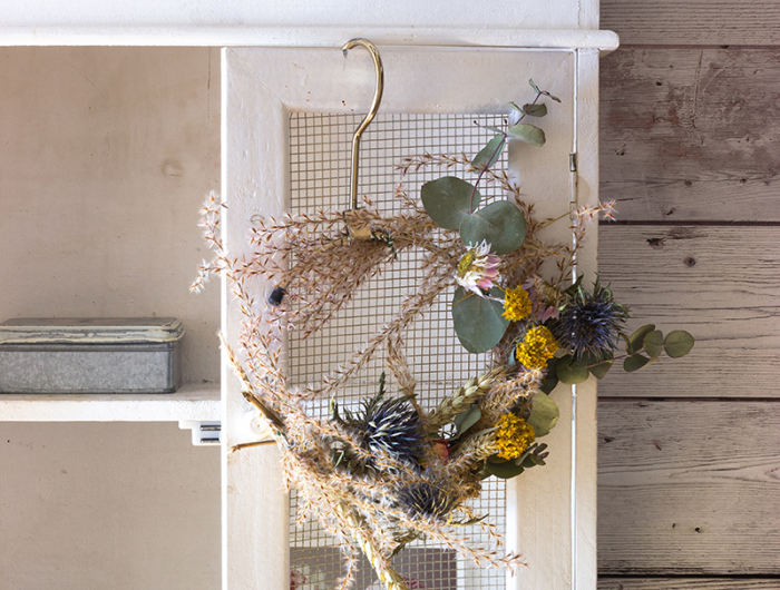 fleurs sechees bouquet décorer l armoire decoree de fleurs sechees