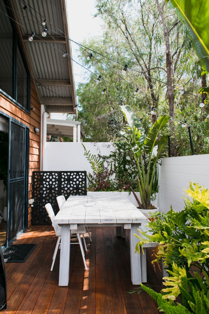 nettoyer terrasse bois plancher en bois salon de jardin