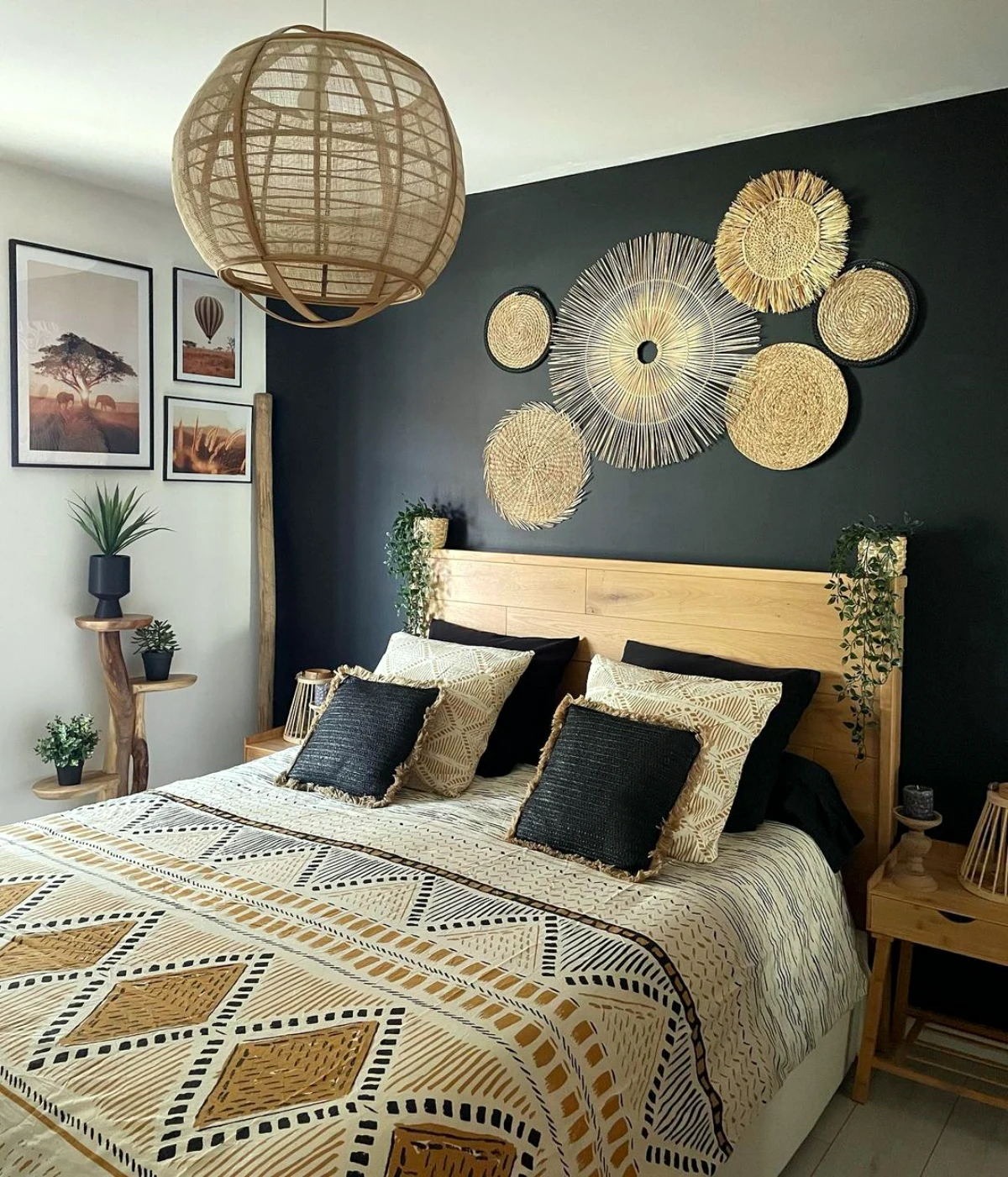peinture chambre a coucher moderne mur vert fonce decoration boheme