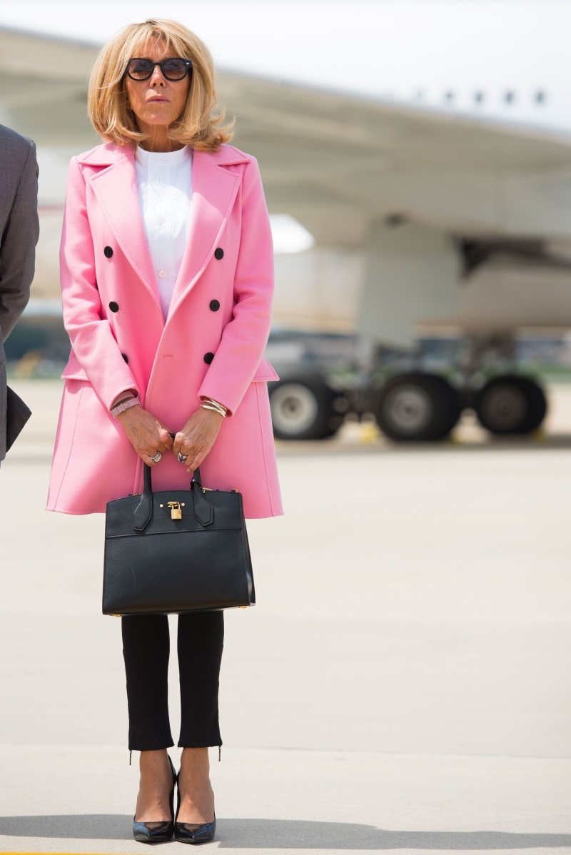 vêtements rose manteau quelle marque de vetement pour femme 60 ans