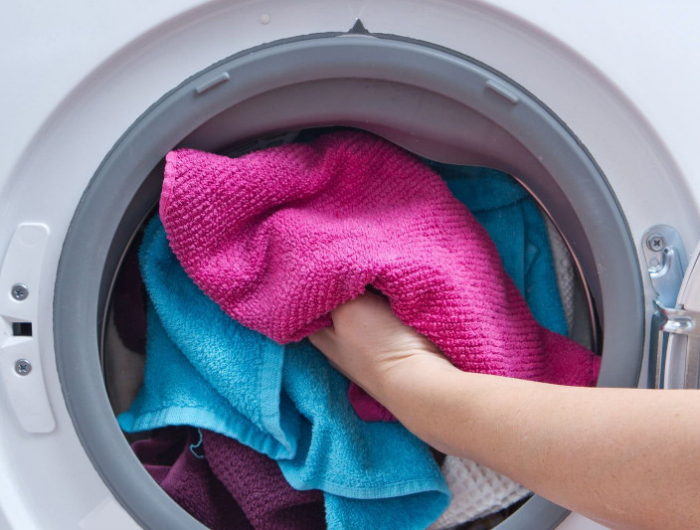 comment nettoyer une machine a laver qui sent mauvais astuces